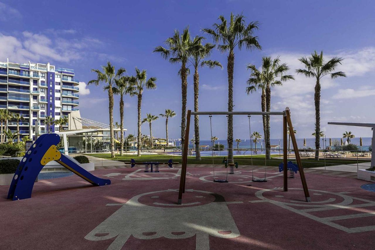 Apartamento Sea Senses Victoria Frente Al Mar Torrevieja Exteriör bild