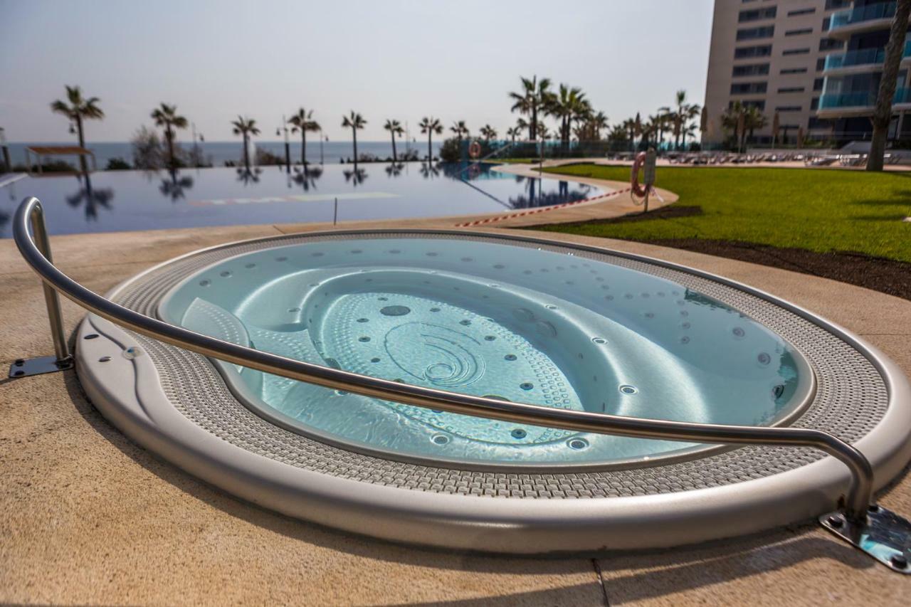 Apartamento Sea Senses Victoria Frente Al Mar Torrevieja Exteriör bild